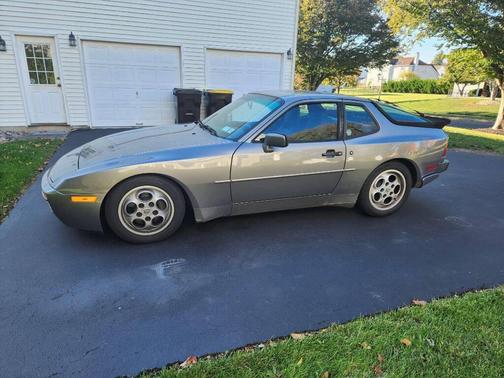 1987 Porsche 944 Turbo 2dr Hatchback