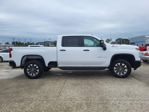 2024 Chevrolet Silverado 2500 Custom