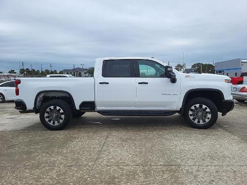 2024 Chevrolet Silverado 2500 Custom