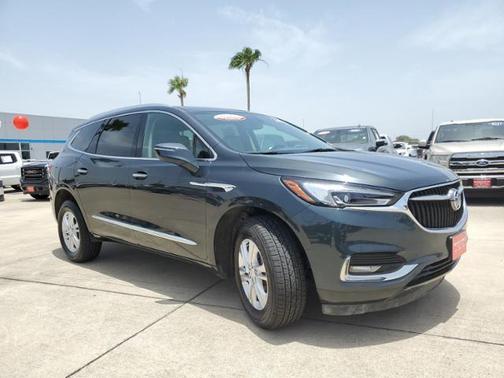 Photo 3 of 27 of 2020 Buick Enclave Essence