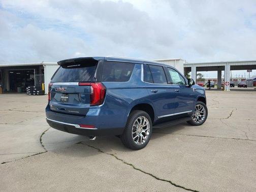 Metallic 2026 GMC Yukon Elevation