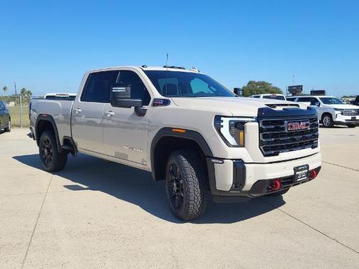 2026 GMC Sierra 2500 AT4