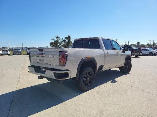 2026 GMC Sierra 2500 AT4
