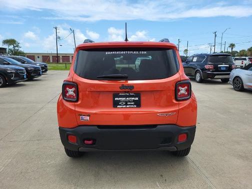 2017 Jeep Renegade Trailhawk