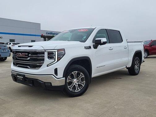 2025 GMC Sierra 1500 SLT