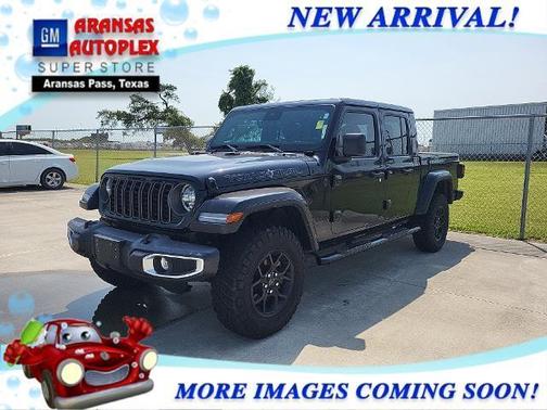 Black Clearcoat 2025 Jeep Gladiator Texas Trail