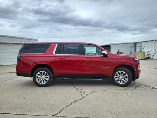 2025 Chevrolet Suburban Premier