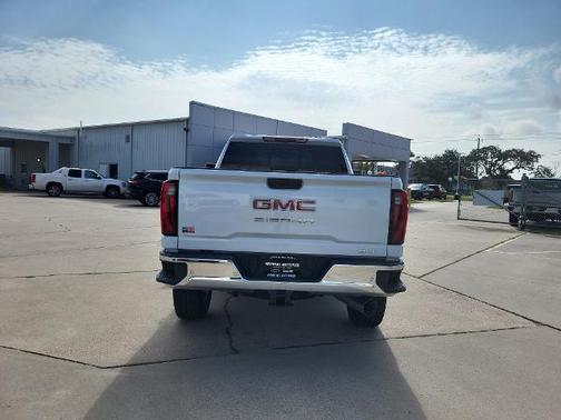 2026 GMC Sierra 2500 SLT