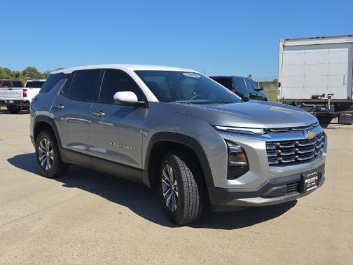 Sterling Gray Metallic 2026 Chevrolet Equinox LT
