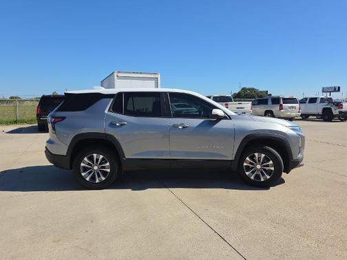 Sterling Gray Metallic 2026 Chevrolet Equinox LT