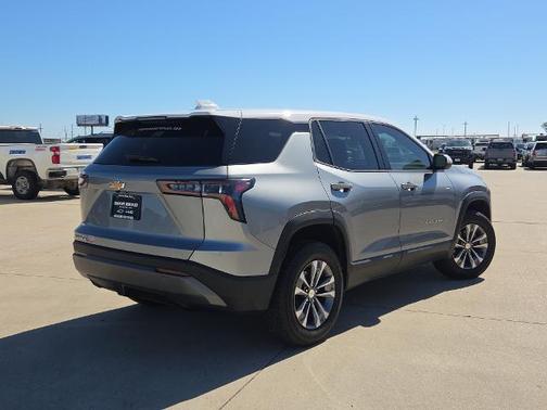 Sterling Gray Metallic 2026 Chevrolet Equinox LT
