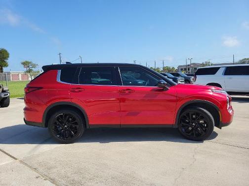 2023 Mitsubishi Outlander SEL