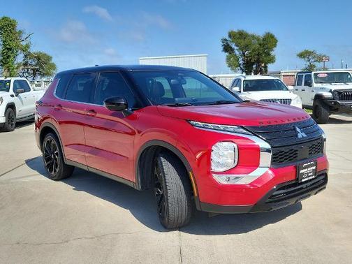2023 Mitsubishi Outlander SEL