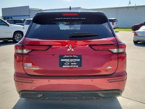 2023 Mitsubishi Outlander SEL