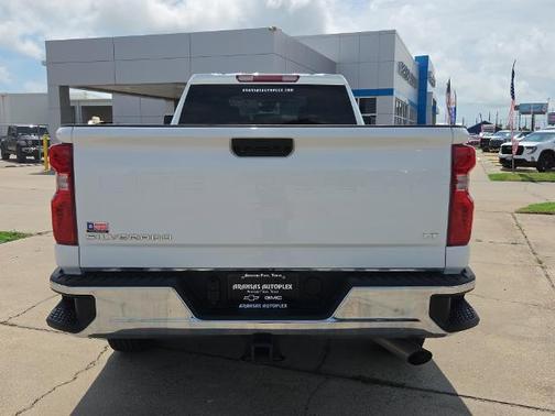 Summit White 2025 Chevrolet Silverado 2500 LT