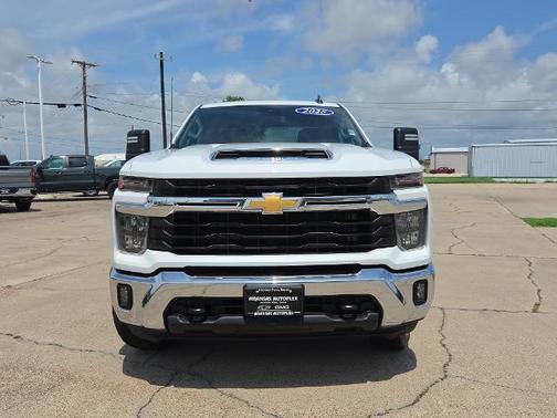 Summit White 2025 Chevrolet Silverado 2500 LT