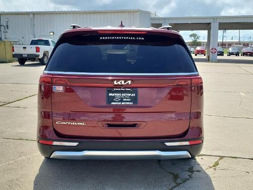 Flare Red 2022 Kia Carnival SX