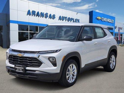 Summit White 2026 Chevrolet Trailblazer LS
