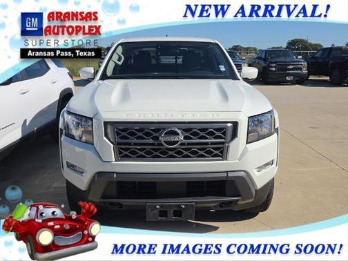 Glacier White 2022 Nissan Frontier SV