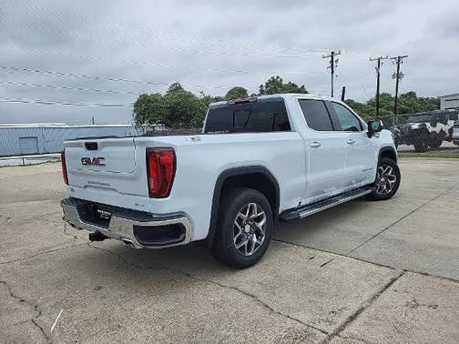 Glacier White 2026 GMC Sierra 1500 SLT