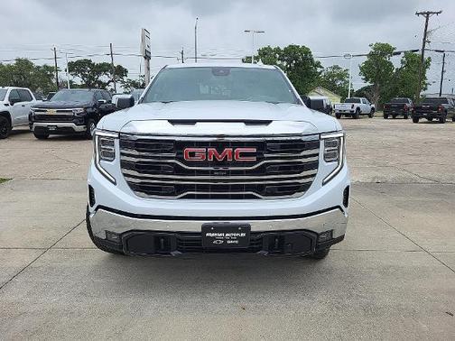 Glacier White 2026 GMC Sierra 1500 SLT