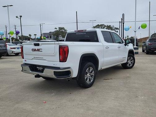 2025 GMC Sierra 1500 SLT