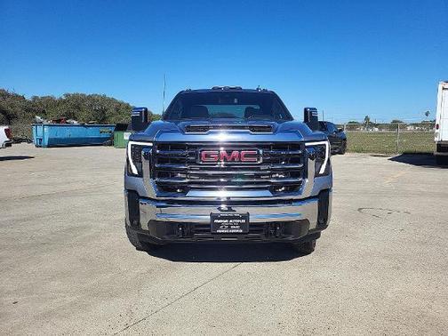 2026 GMC Sierra 3500 SLT