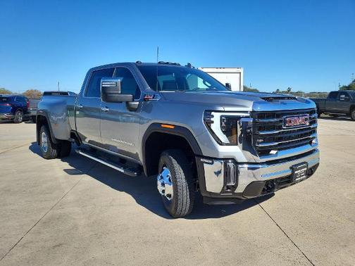 2026 GMC Sierra 3500 SLT