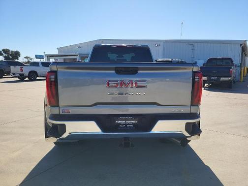 2026 GMC Sierra 3500 SLT