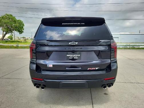 Dark Ash Metallic 2026 Chevrolet Tahoe RST
