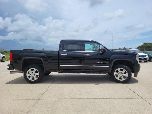 2019 GMC Sierra 2500 Denali