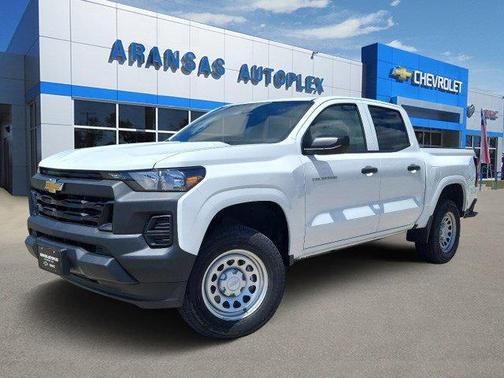 Summit White 2026 Chevrolet Colorado WT