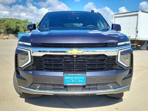 2025 Chevrolet Tahoe LS
