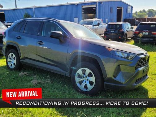2019 Toyota RAV4 LE