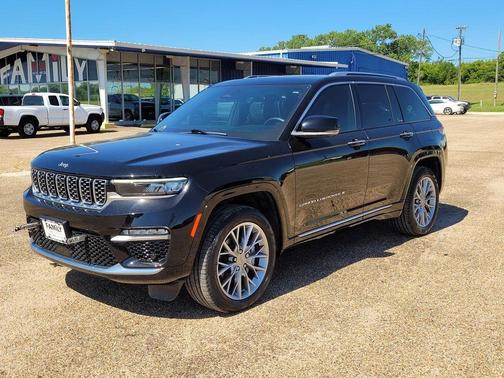 2023 Jeep Grand Cherokee Summit