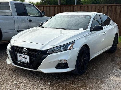 2022 Nissan Altima 2.5 SR