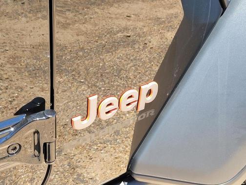 2025 Jeep Gladiator Mojave