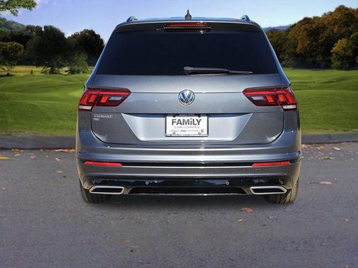 2020 Volkswagen Tiguan 2.0T SE R-Line Black