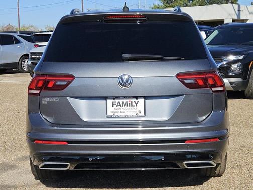 2020 Volkswagen Tiguan 2.0T SE R-Line Black