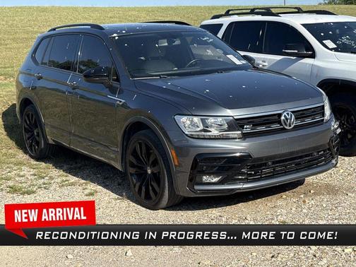 2020 Volkswagen Tiguan 2.0T SE R-Line Black