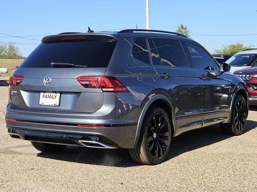 2020 Volkswagen Tiguan 2.0T SE R-Line Black