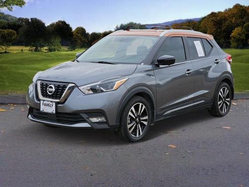 2020 Nissan Kicks SR