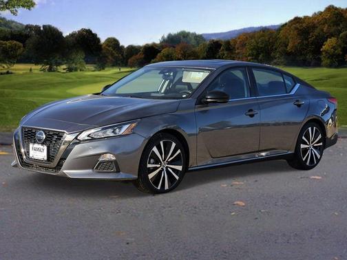 2022 Nissan Altima 2.0 SR