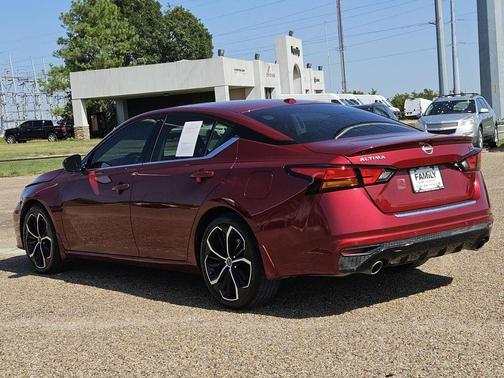 2023 Nissan Altima 2.5 SR