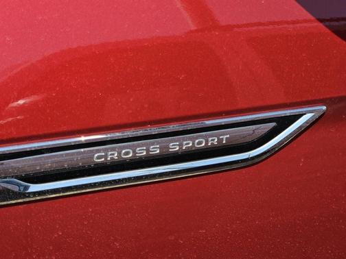 2021 Volkswagen Atlas Cross Sport 3.6L V6 SE w/Technology R-Line