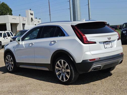 2019 Cadillac XT4 Premium Luxury
