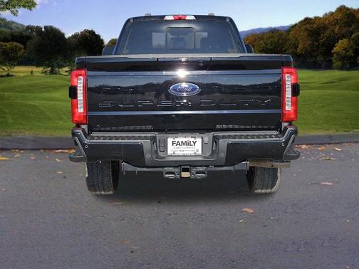 2023 Ford F-350 Lariat Super Duty