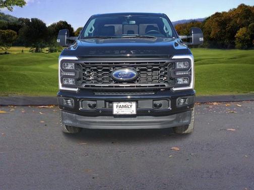 2023 Ford F-350 Lariat Super Duty