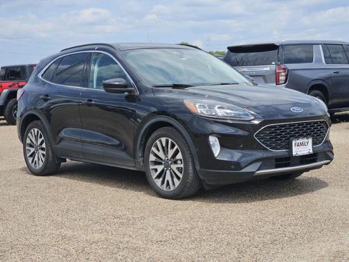 2021 Ford Escape Titanium Hybrid