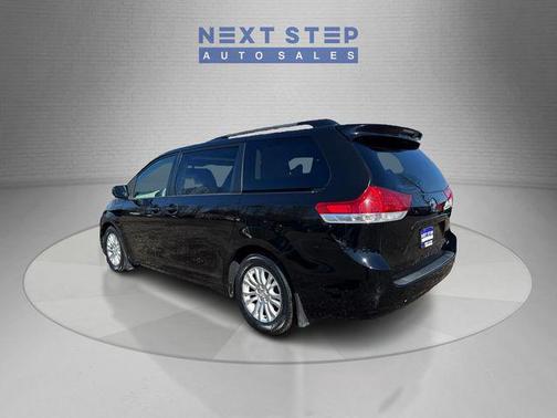 2014 Toyota Sienna XLE